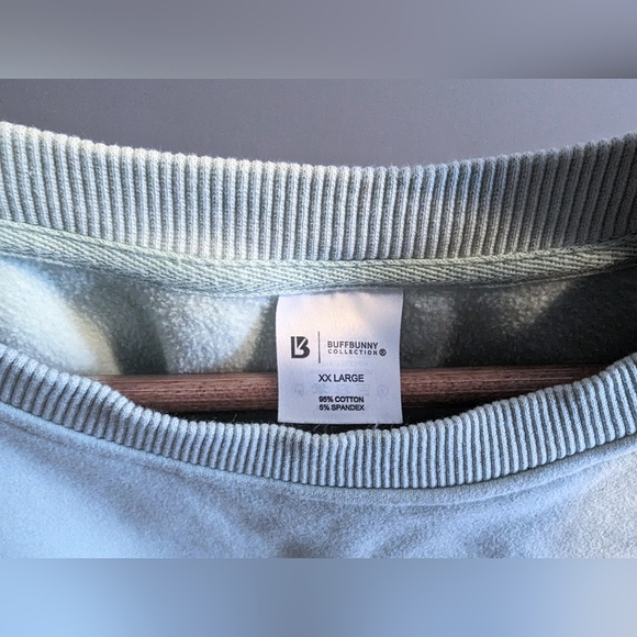 *Like New!* BuffBunny Cloud Crop Short sleeve Top in Mojave Mint - Picture 4 of 5